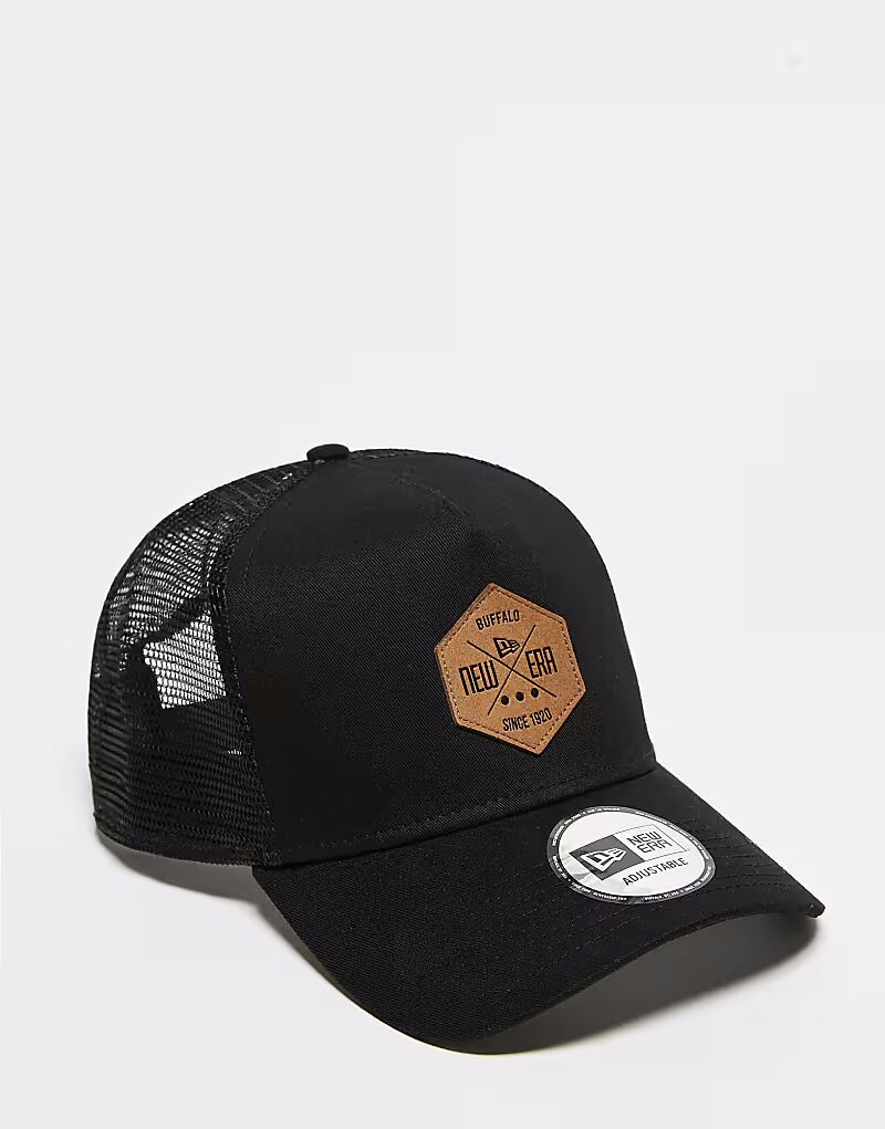 

Бейсболка с нашивкой New Era 9forty heritage trucker черного цвета