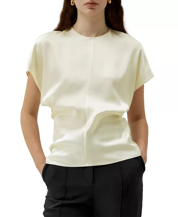 

Шелковый топ с короткими рукавами «летучая мышь», облегающего силуэта. Lilysilk, белый