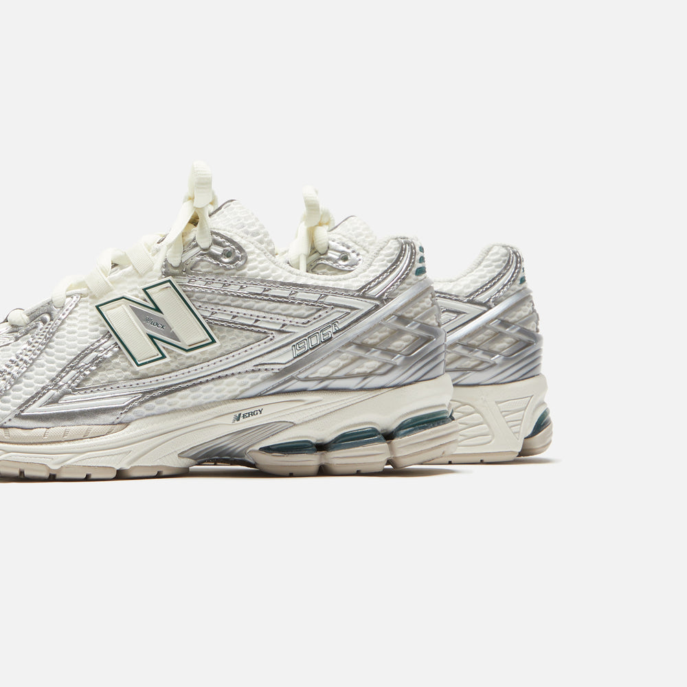 Кроссовки New Balance 1906R, цвет Silver Metallic/Sea Salt — фото 3