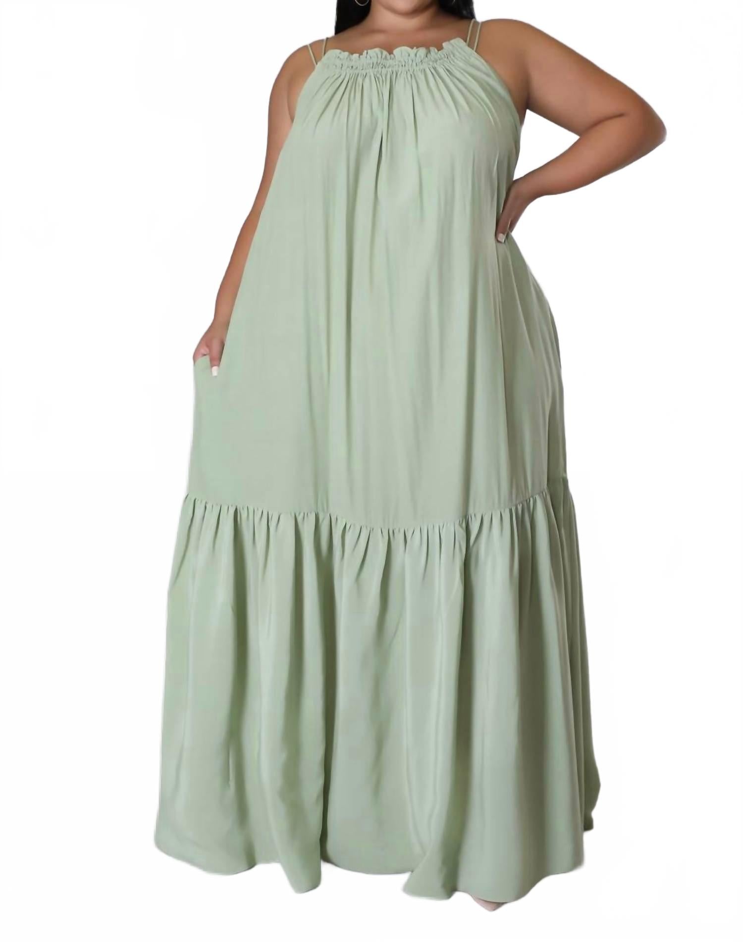 

Плюс сайз макси платье в цвете шалфей 5Besties, Sage