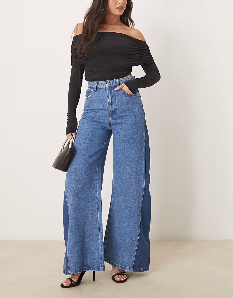 

Расклешенные джинсы ASOS DESIGN с двухцветными вставками