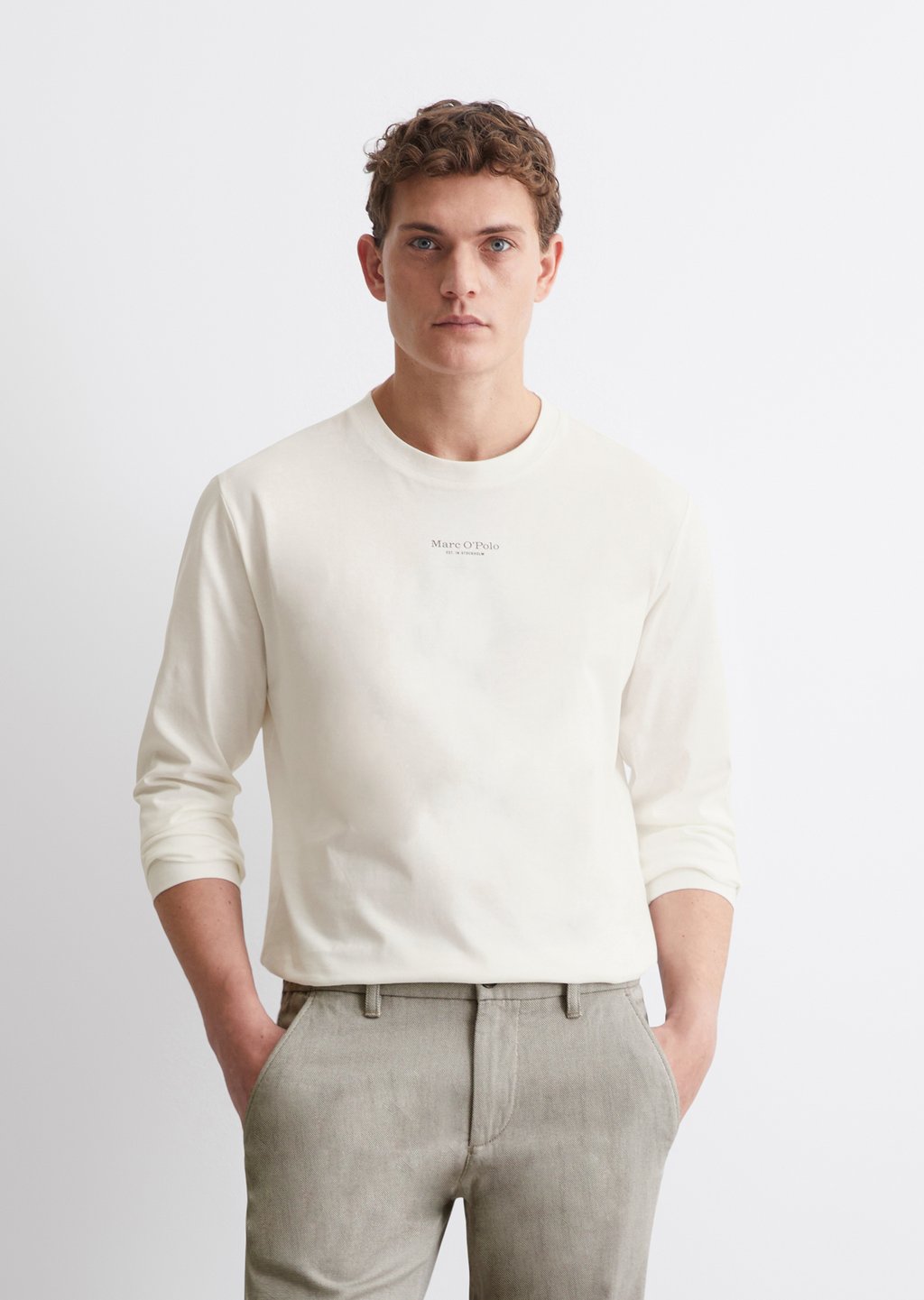 

Футболка с длинным рукавом LOGO PRINT AT CENTRE FRONT RIBBED NECK TRIM Marc O'Polo, слоновая кость