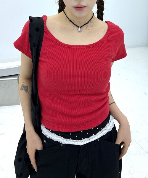 

4INT. Футболка базовая облегающая с U-образным вырезом и короткими рукавами, 4INT, красный