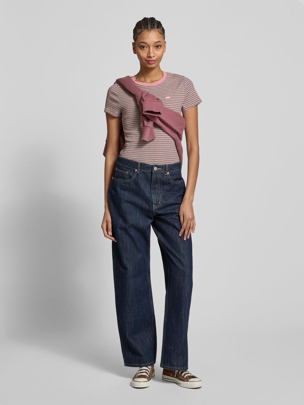 

Футболка с этикеткой-значком Levi's, светло-розовый