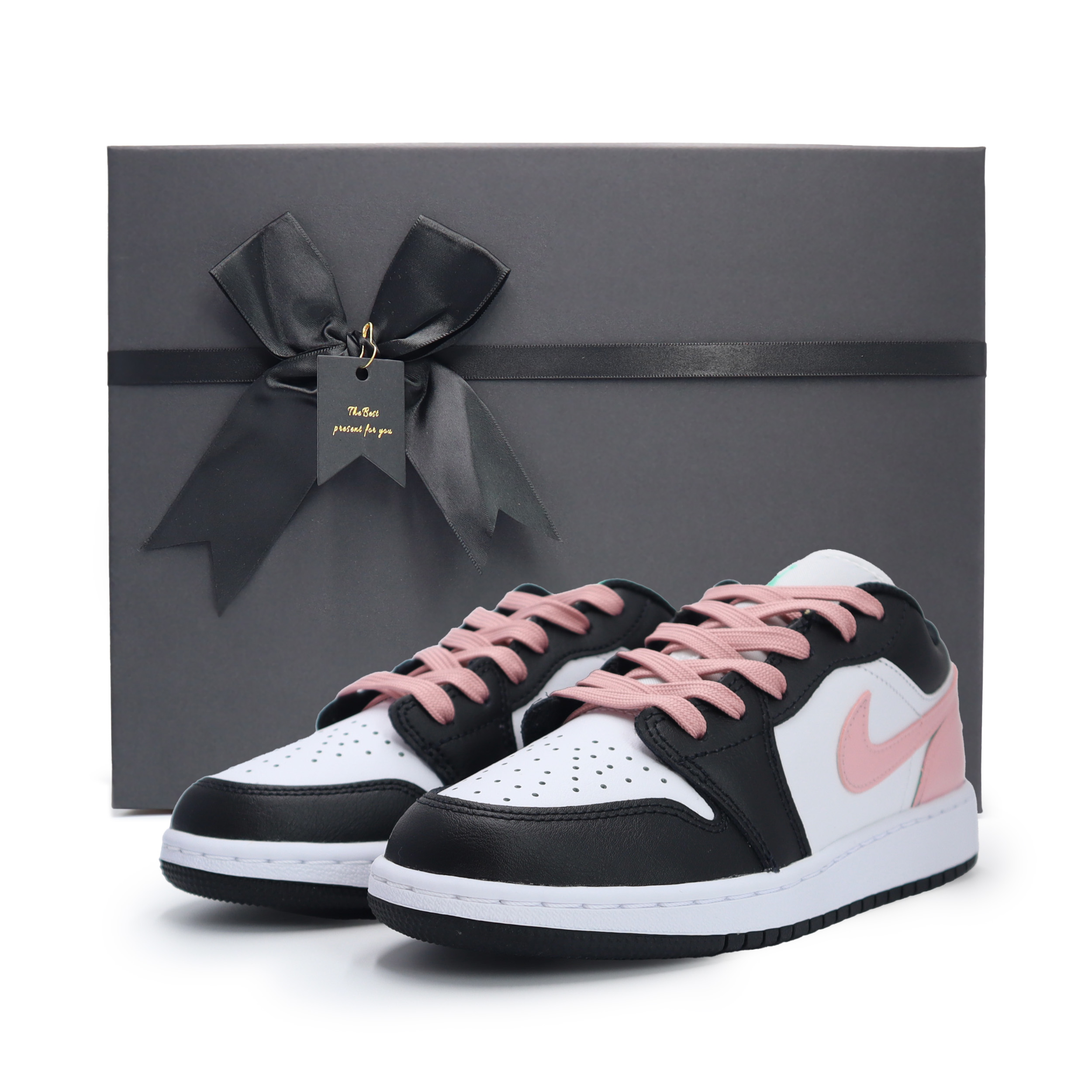 

Кроссовки Air Jordan 1 Vintage Basketball Shoes Women's Low-top Core Black / Cloud White / Team Shock Pink 2, черный