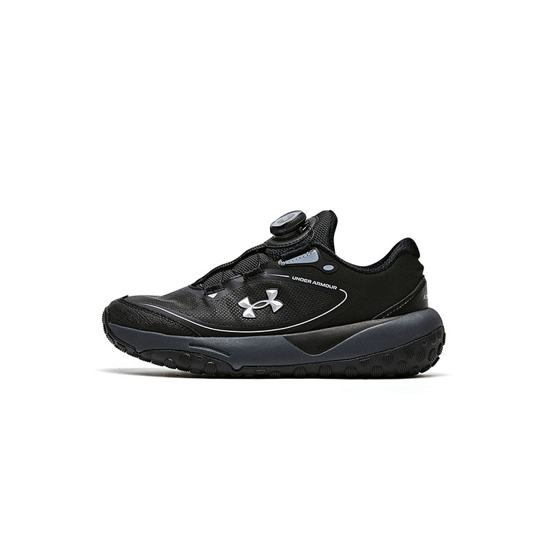 

Коллекция детской обуви для улицы. Обувь для начальной школы. Under Armour, черный