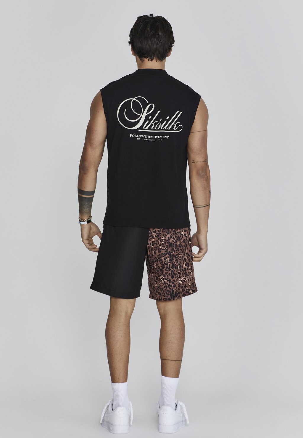 

Шорты SIKSILK, черный