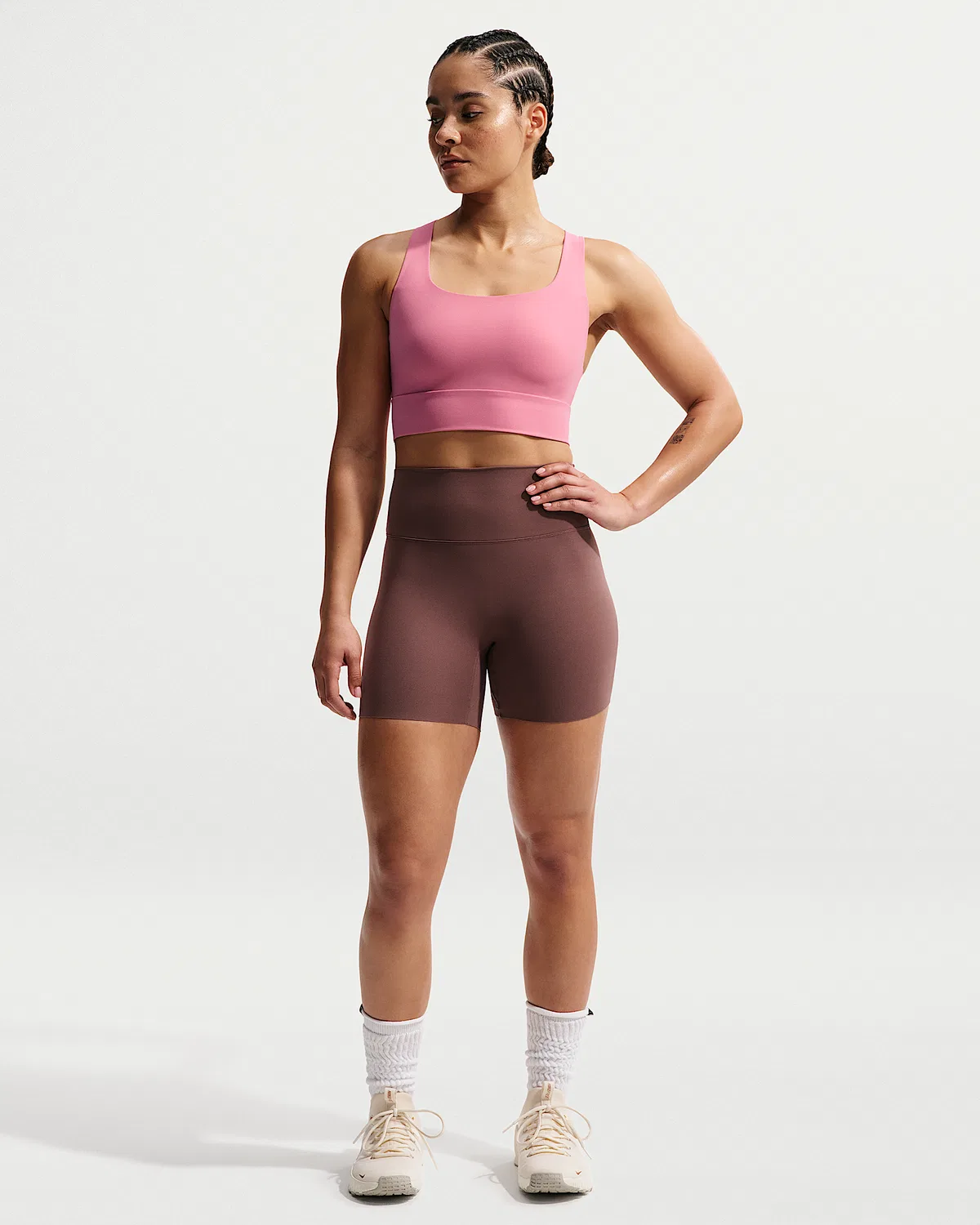 Женский спортивный бюстгальтер Nike Zenvy с легкой поддержкой и удлиненной линией, Peony/White — фото 4