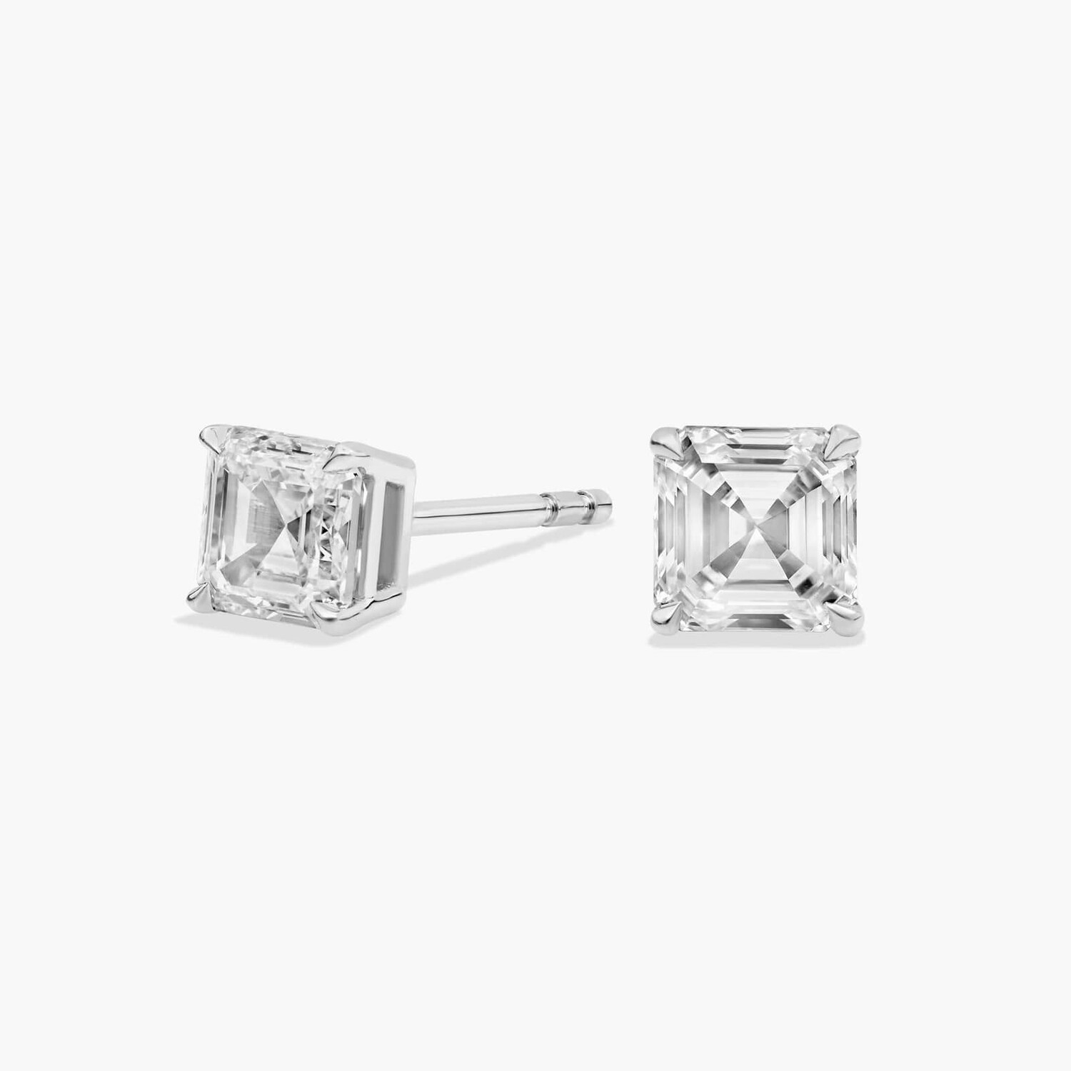 

Серьги-гвоздики с бриллиантами огранки Asscher из 14-каратного белого золота (1 карат, два цвета - HI / SI1-SI2) Blue Nile