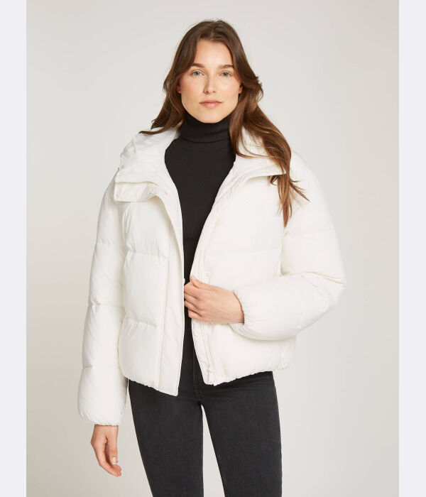 

Пуховик Regular fit Calvin Klein Jeans, экрю