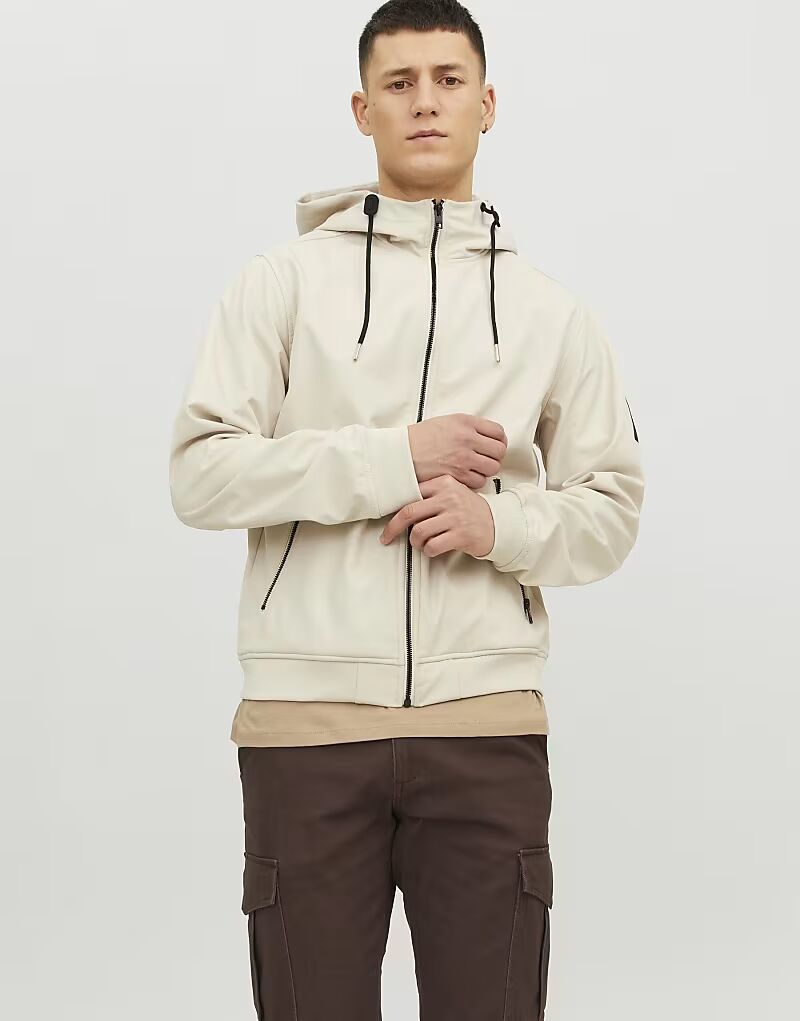 

Куртка Jack & Jones Softshell в цвете «лунный луч»
