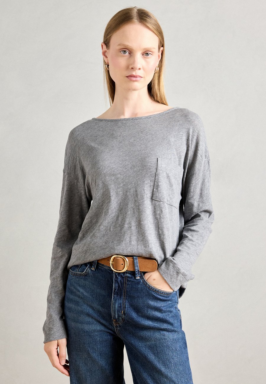 

Топ Marc O'Polo LONG SLEEVE CHEST POCKET, Grey Granite Melange/Anthracite