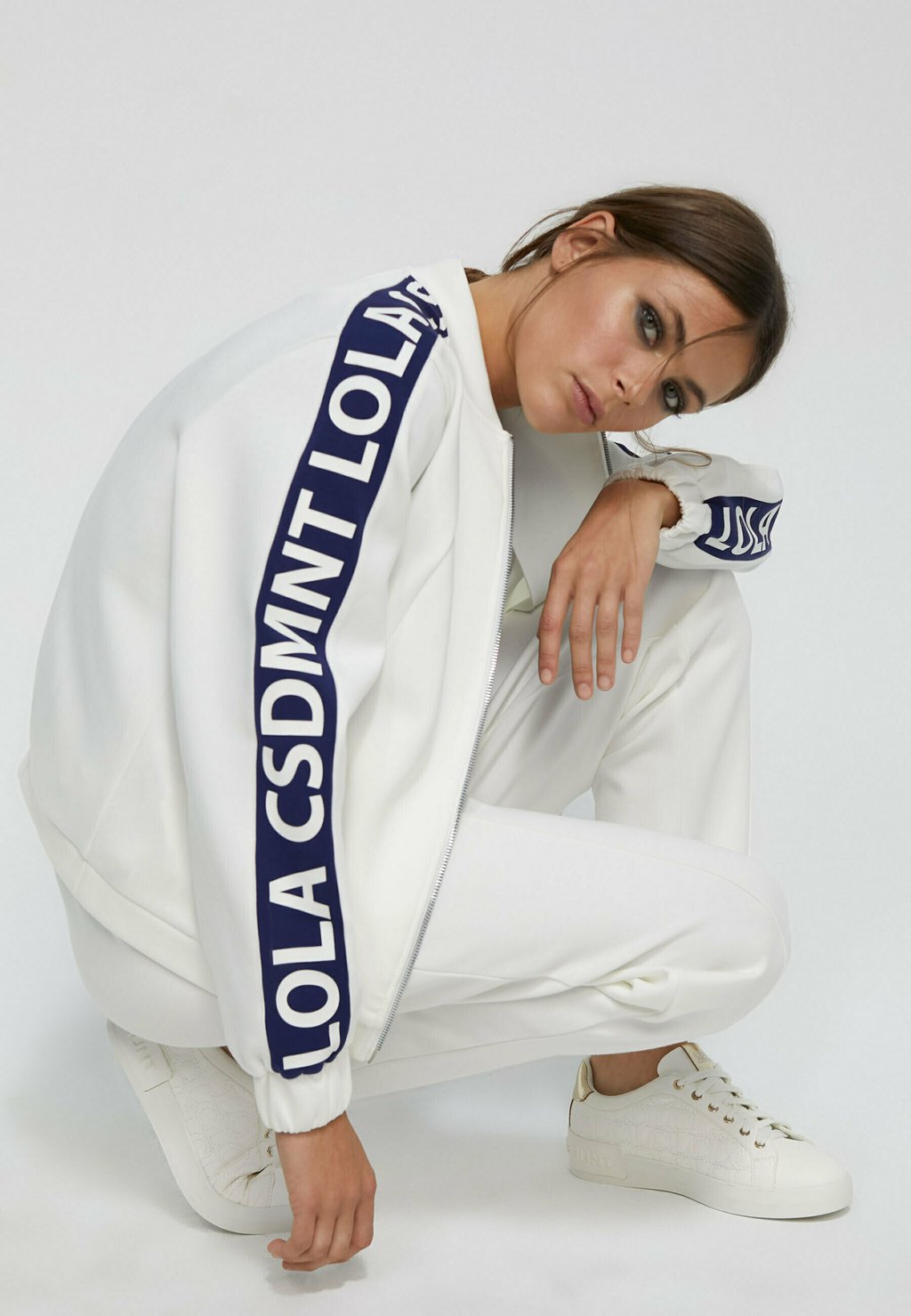 

Толстовка на молнии LOLA CASADEMUNT, молочный