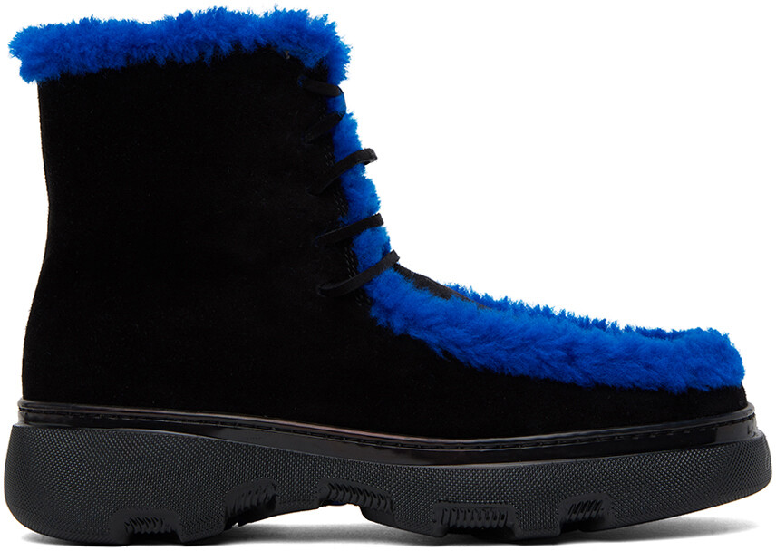 

Черные сапоги из короткой овчины Burberry