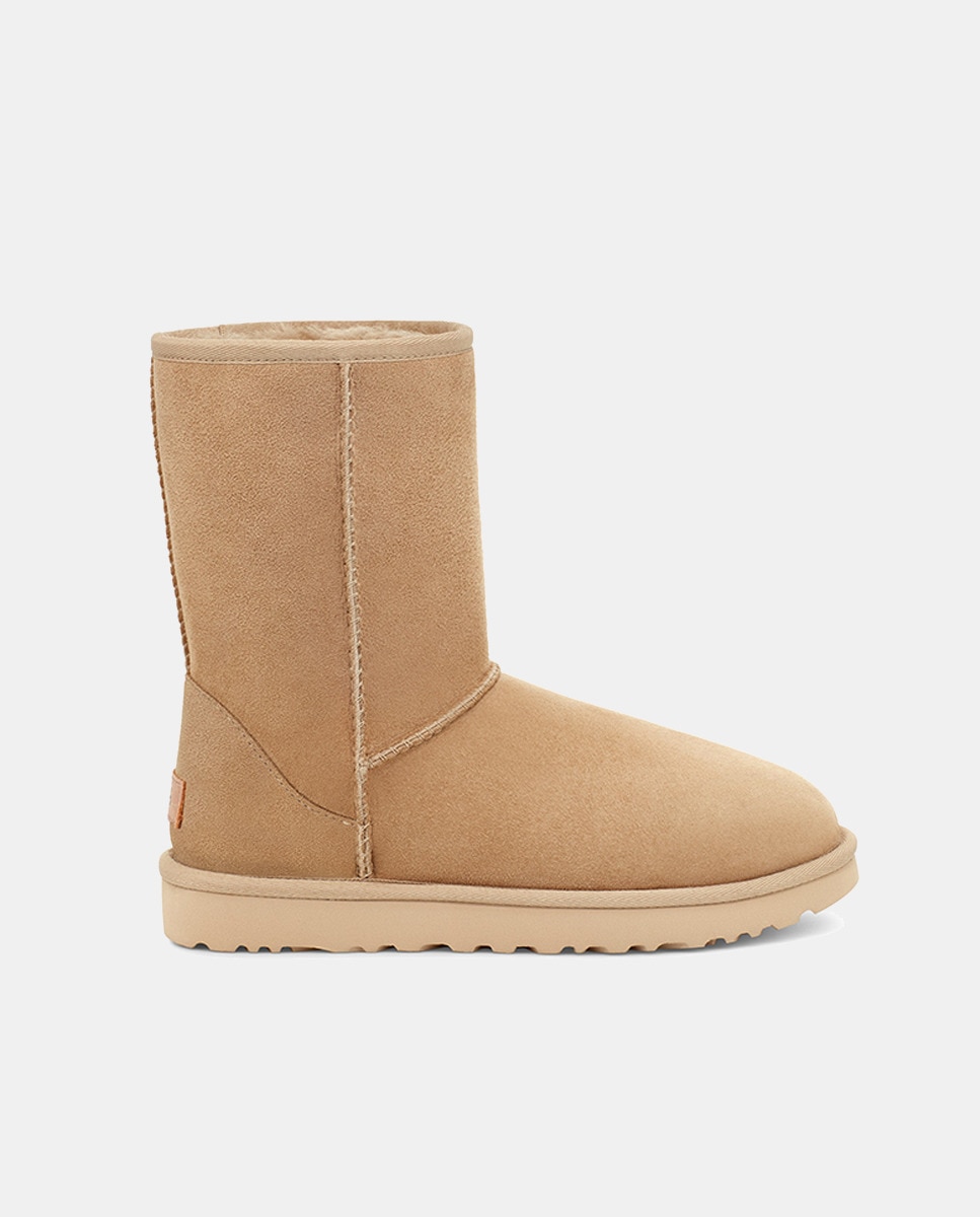 

Угги Classic II из кожи с шерстяной внутренней подкладкой UGG, бежевый