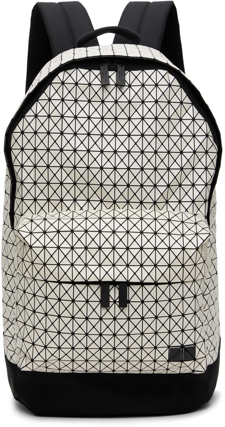 

Белый рюкзак Daypack Metallic Backpack BAO BAO ISSEY MIYAKE