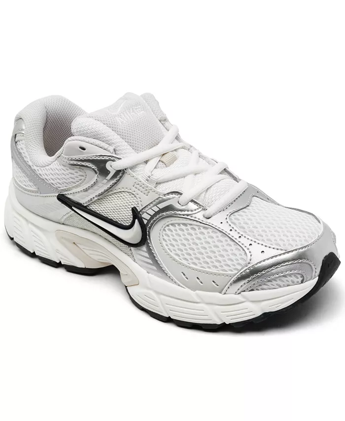 Женские повседневные кроссовки V5 RNR от Finish Line Nike, мультиколор