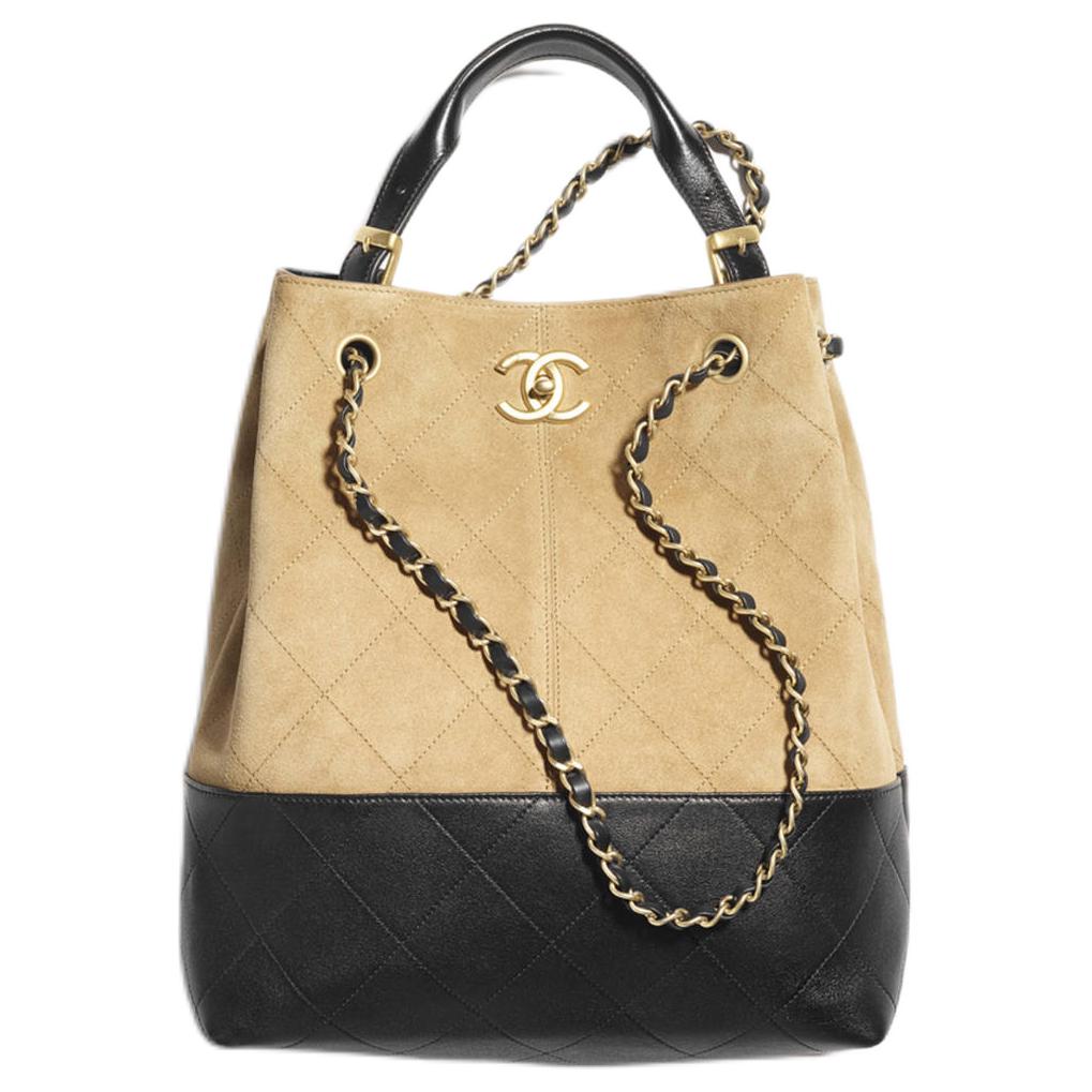 

CHANEL Женская сумка из замши с кожаными деталями бежево-черная