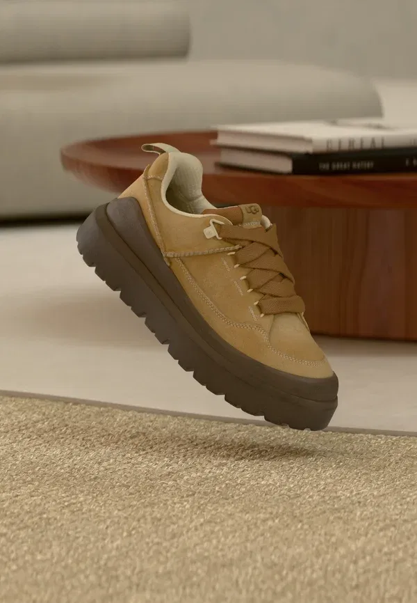 Кроссовки Ugg Heritage Utility Knoll, цвет каштановый/темная земля