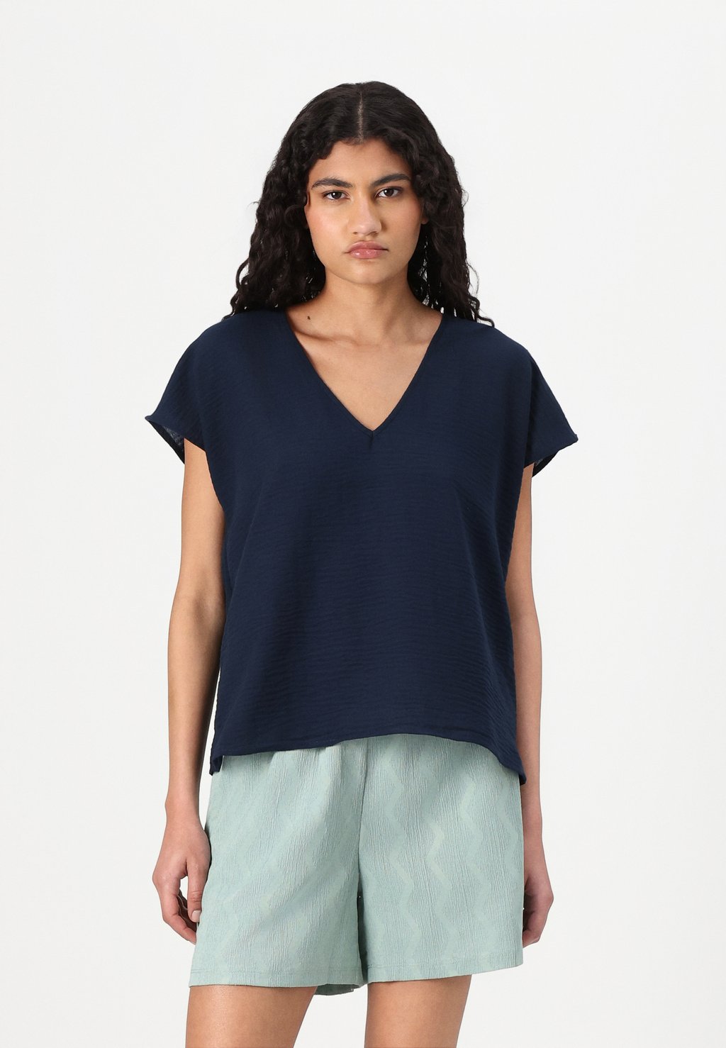 

Блуза VMKITTA V NECK Vero Moda, темно-синий