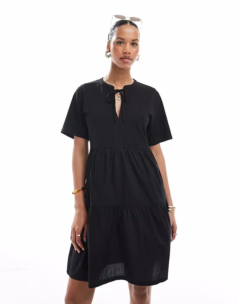 

Мини-платье из потертого хлопка с короткими рукавами и вырезом-замочной скважиной черного цвета Threadbare