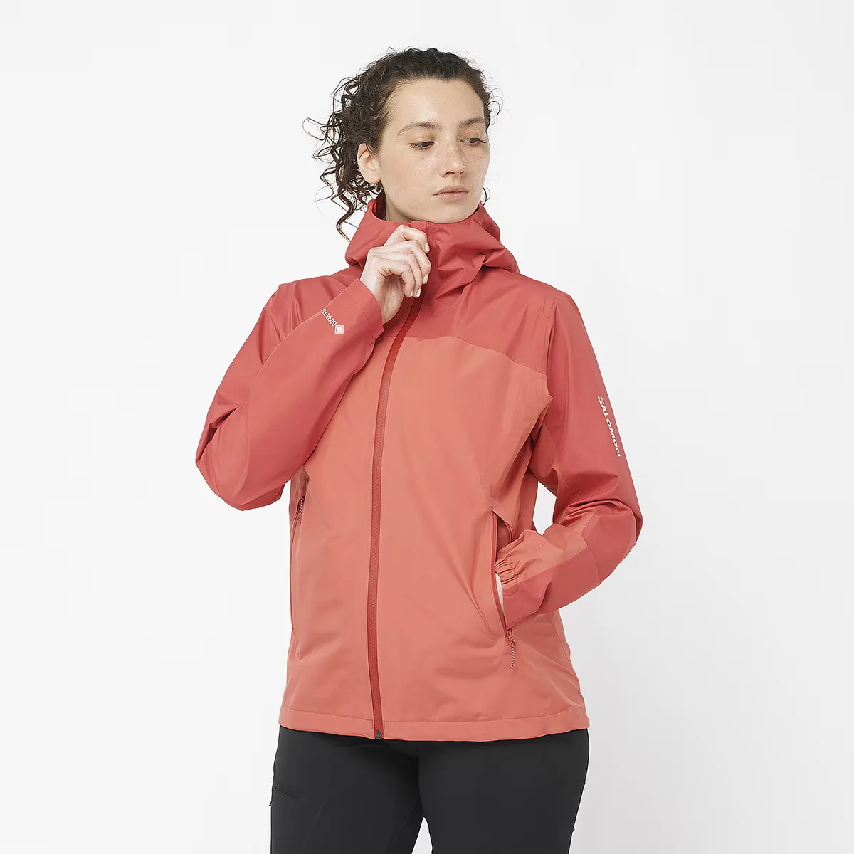 

Женская куртка Outline GTX 2.5L Jkt W Salomon, коралловый