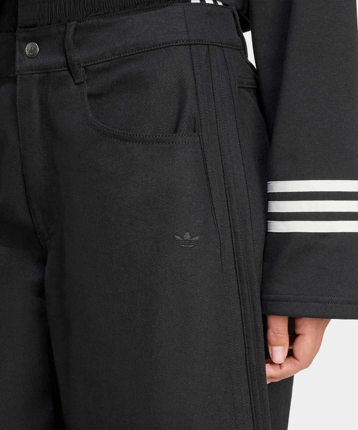 Мужские шорты adidas Originals Firebird Utility — фото 3