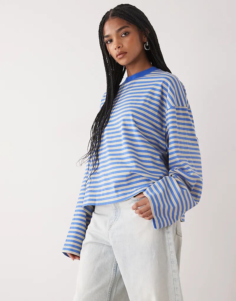 

Лонгслив свободного кроя Lioness Bloom из хлопковой смеси с длинными рукавами и круглым вырезом в полоску с Микки Маусом