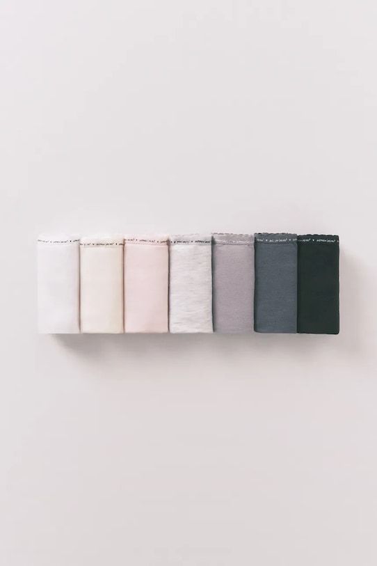 

Стринги в упаковке из 7 штук women'secret, белый