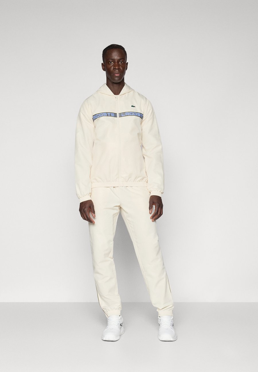 Спортивный костюм Lacoste Sport TENNIS TRACKSUIT HOODED SET, Lapland/Off-White — фото 3