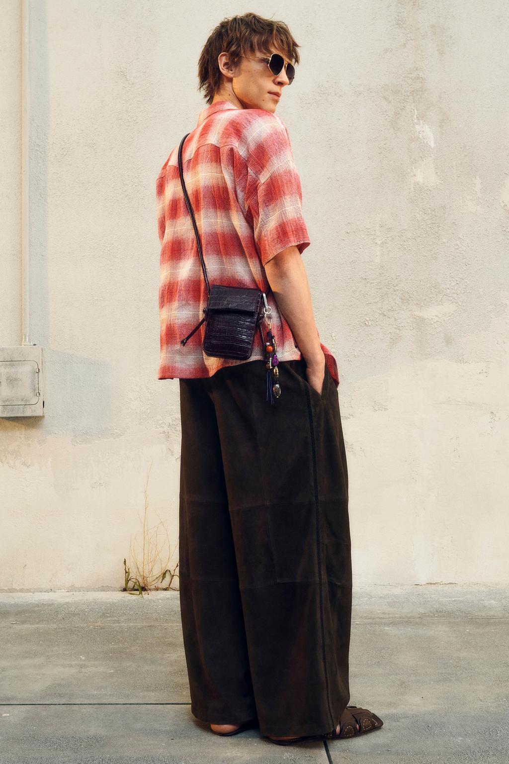 

Сумка через плечо из тисненой кожи ZARA, цвет Burgundy Red