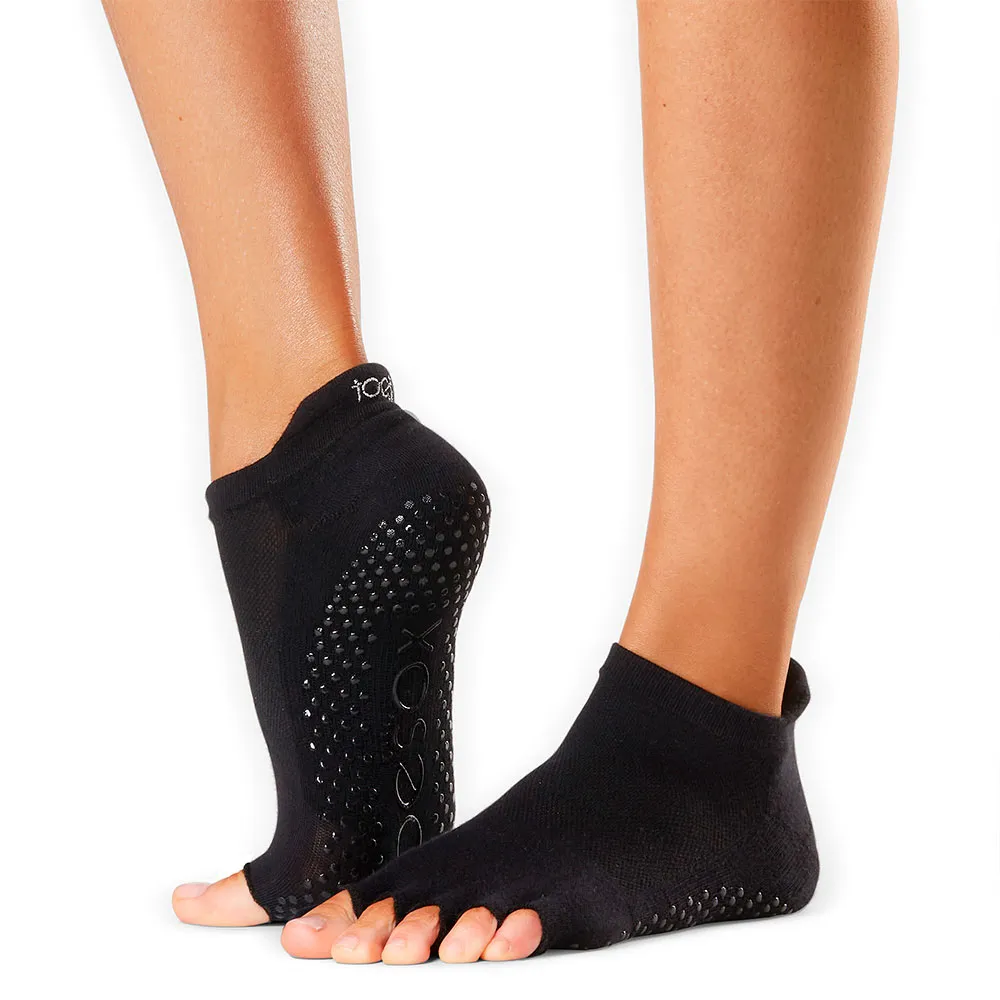 

Носки Toesox Grip Heel&Toe Low short, черный