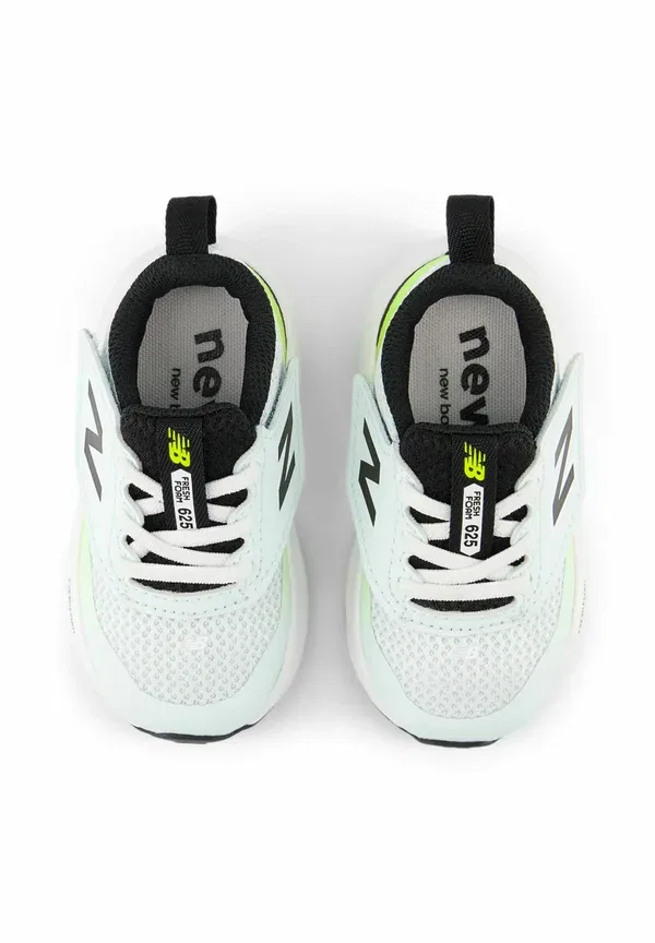Детские кроссовки New Balance, цвет голубой с зеленым — фото 3