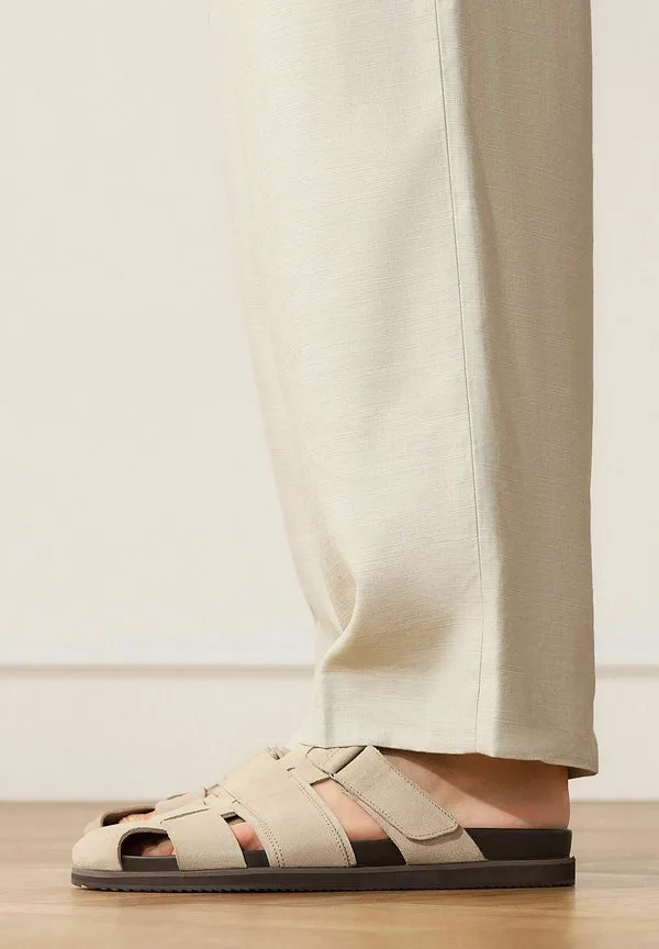 Велюровые сандалии manfield farbene Manfield, Beige
