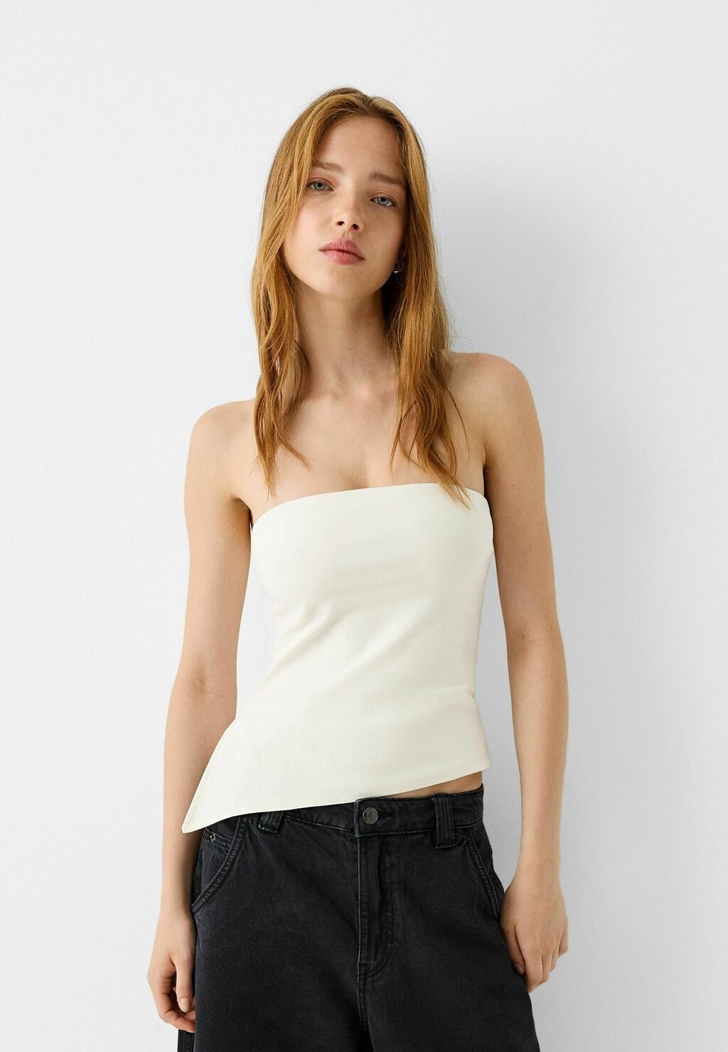 

Топ ASYMMETRIC Bershka, бежевый