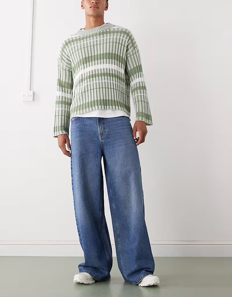 

Джинсы со средней посадкой и широкими штанинами, средне-синего цвета Collusion