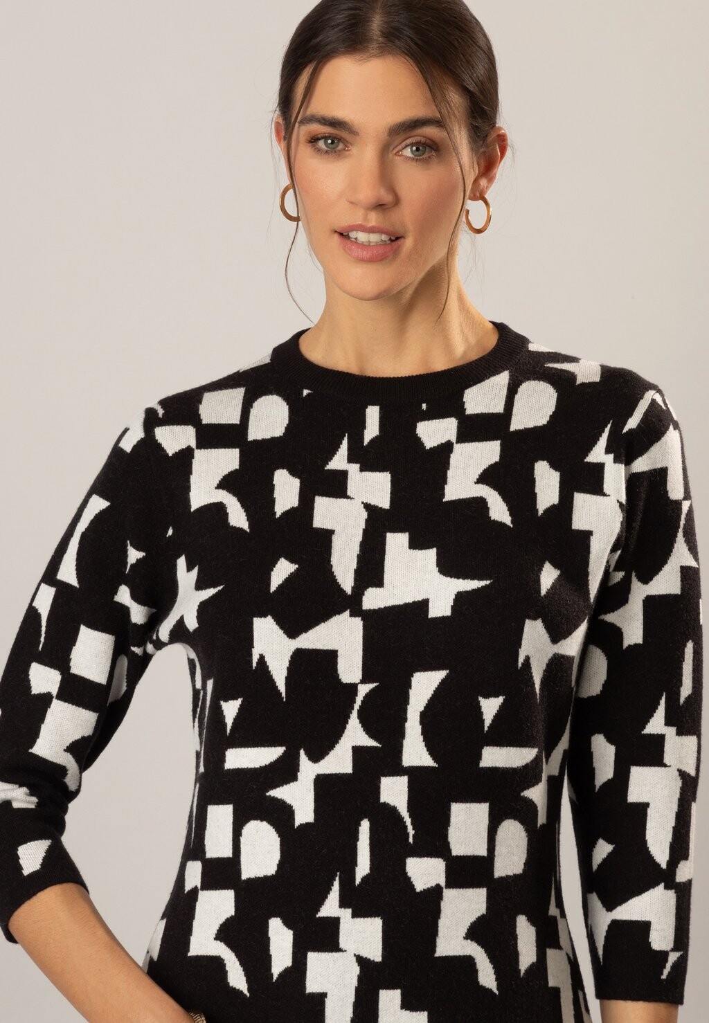 

Платье-футляр Apart, черный