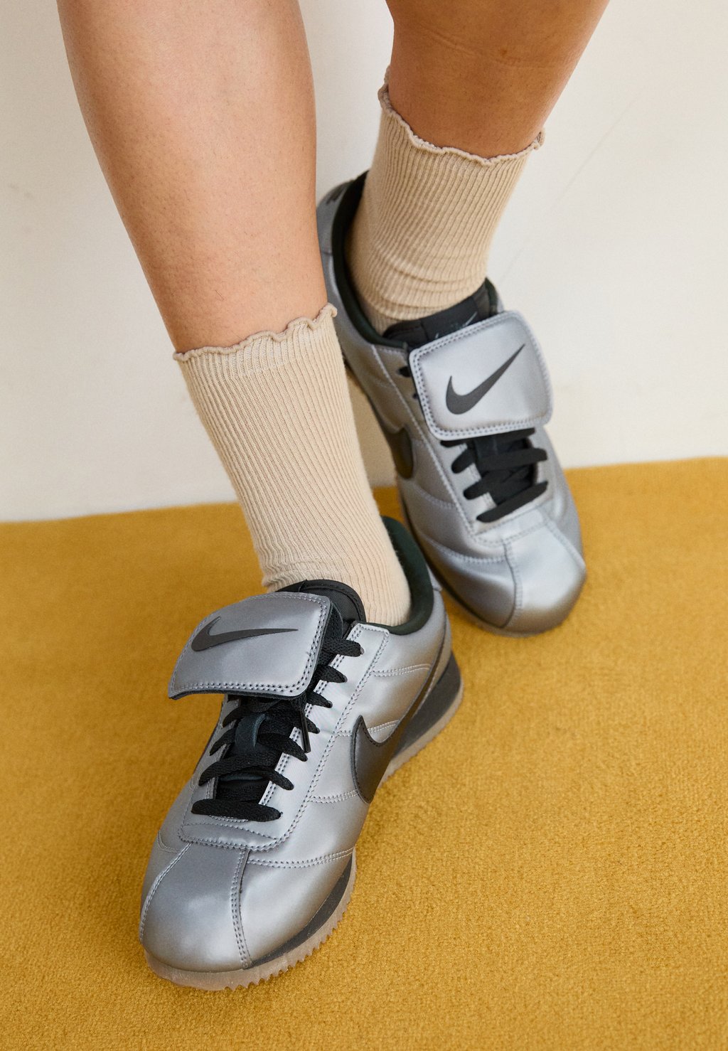

Кроссовки CORTEZ SE UNISEX Nike Sportswear, серебристый