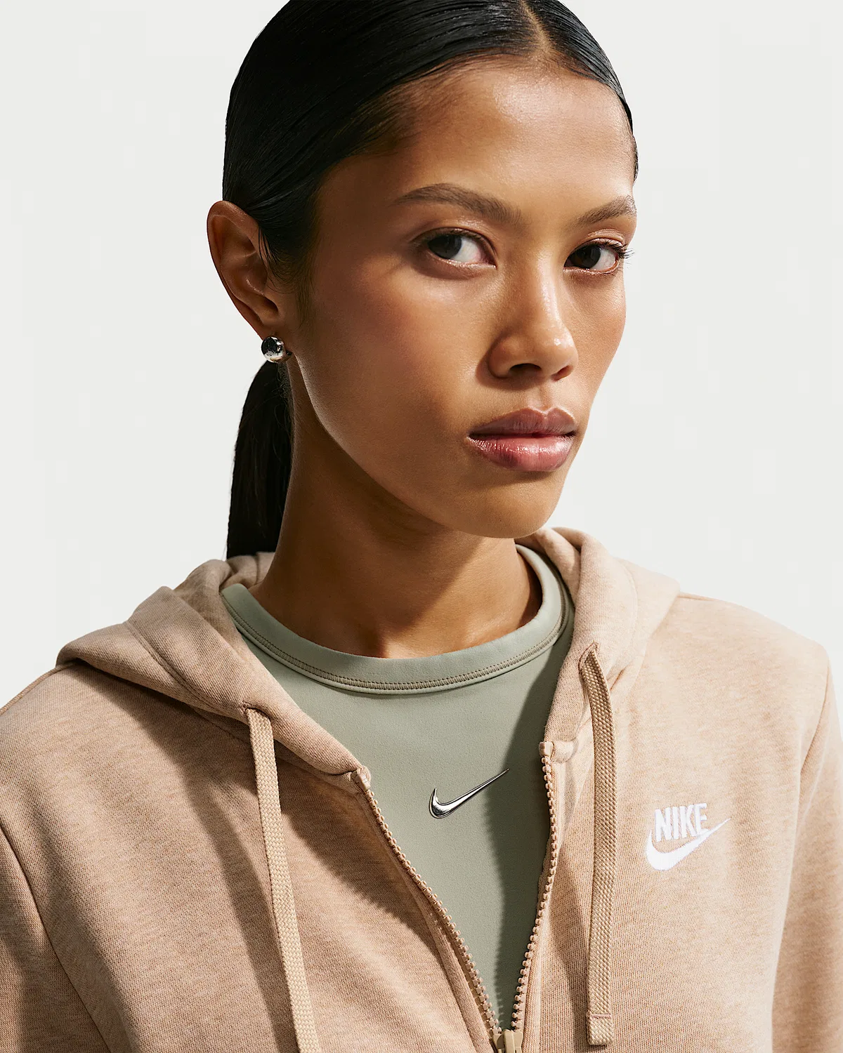 Женская флисовая худи Nike Sportswear Club Fleece на молнии, Linen/Heather/White — фото 3