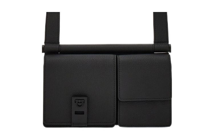 

Ferragamo Матовый тисненый кожаный плечевой рюкзак через плечо Regular мужской черный