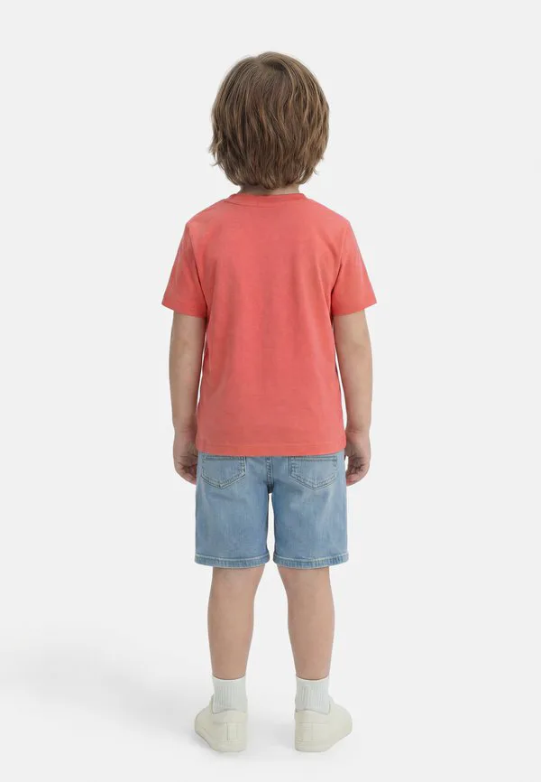 Футболка с короткими рукавами, унисекс, с принтом. Boss Kidswear, Rasberry — фото 2