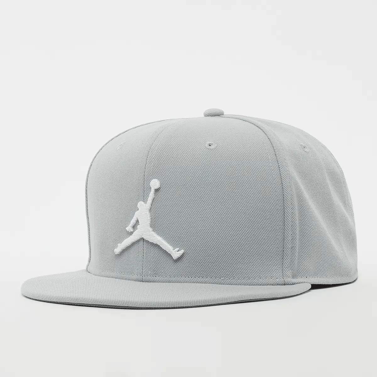 

Бейсболка Jordan Jumpman Pro Verstellbare, серый/белый