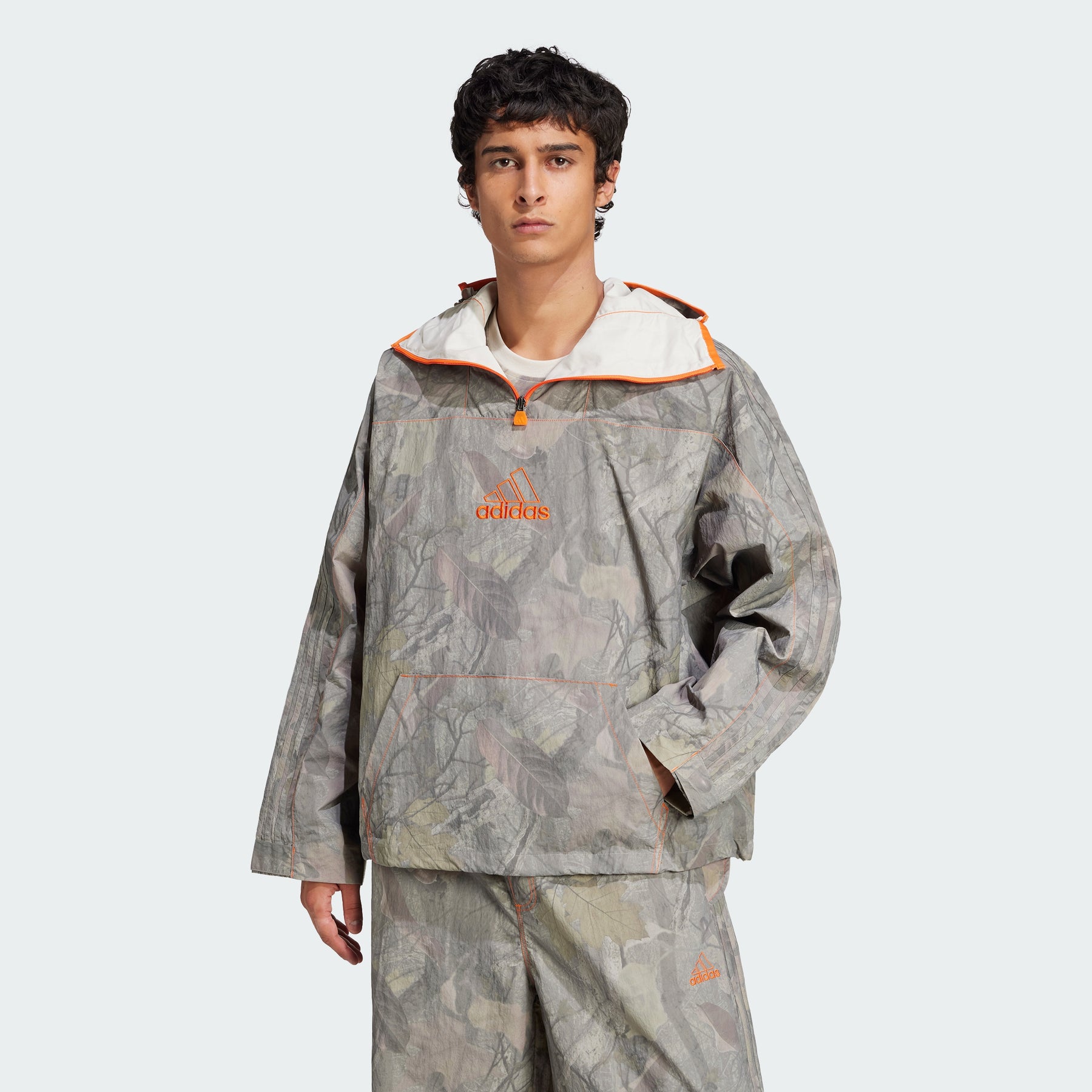 

Камуфляжная куртка q1 Adidas, alumina