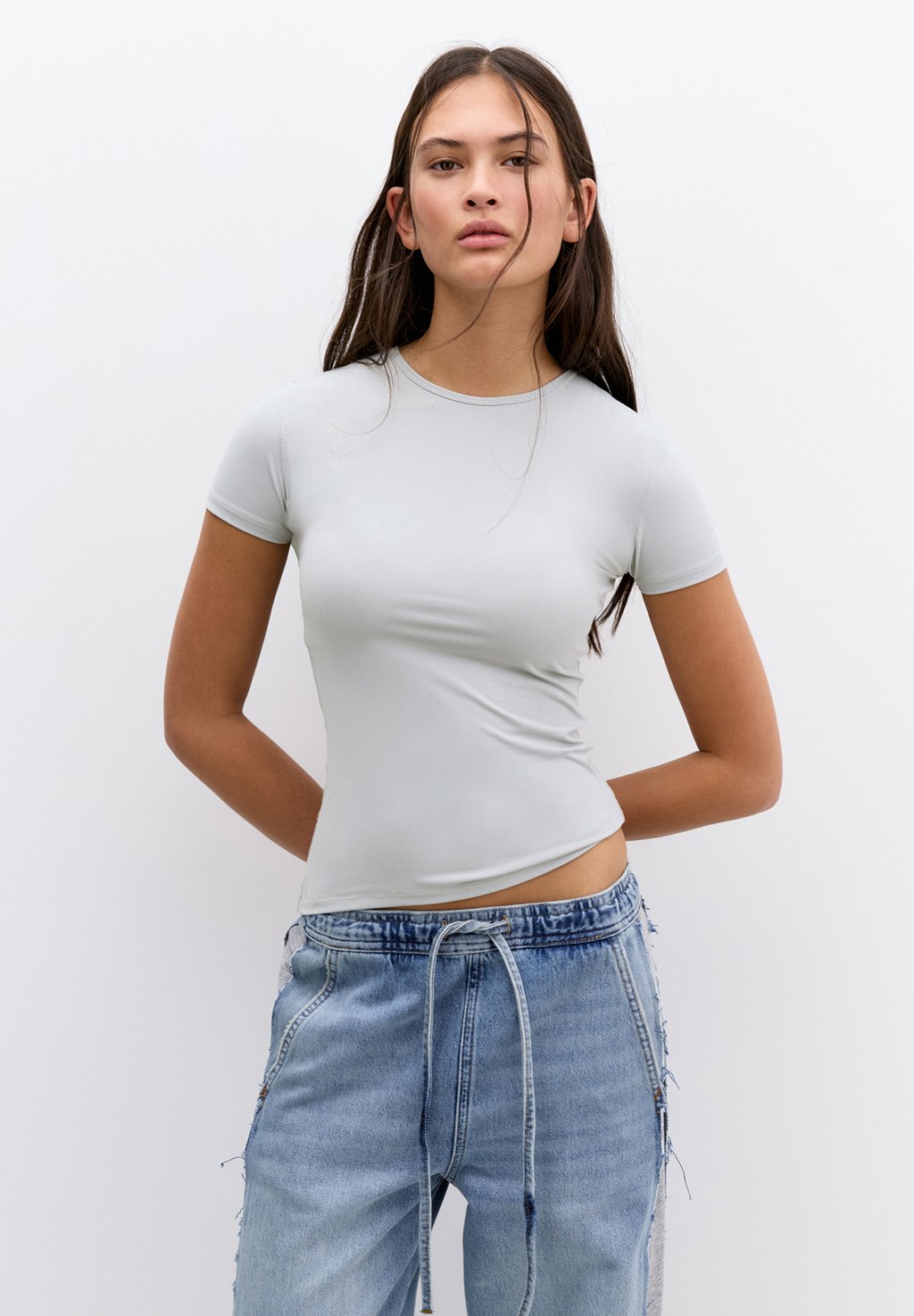 

Базовая футболка SHORT SLEEVE PULL&BEAR, светло-серый