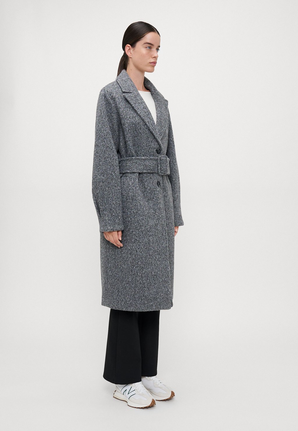 

Классическое пальто VMANNYROSA LONG COAT Vero Moda Tall, серый