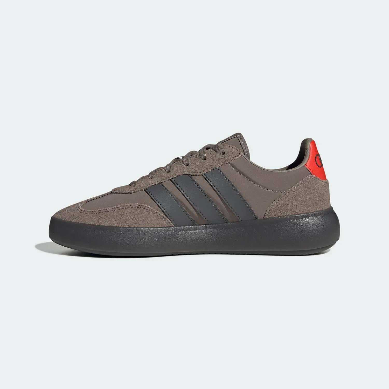 Кроссовки Adidas Audi Formula One Team Barreda Decode, черный/красный/коричневый — фото 2