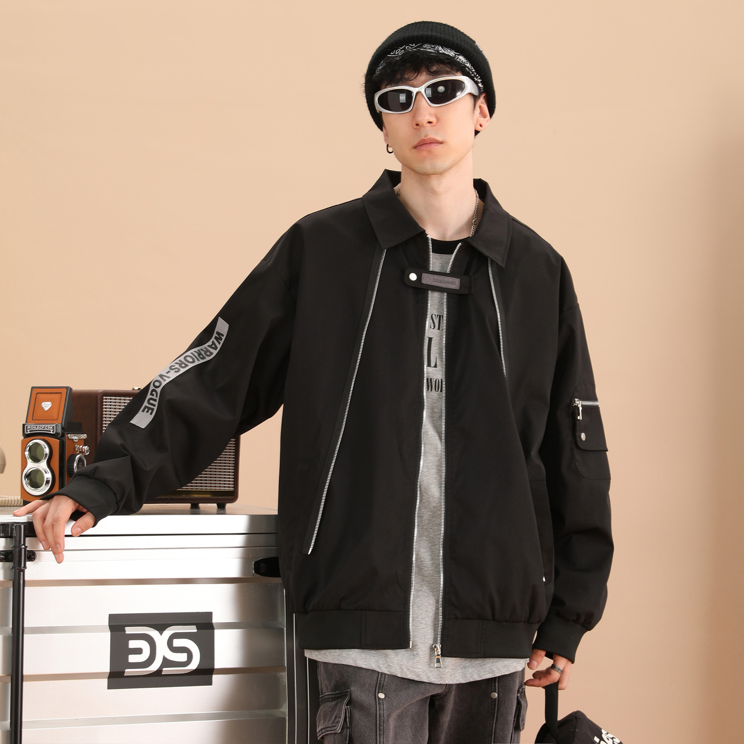 

DOKI Куртка Unisex, Black (Comes with Sweatshirt)