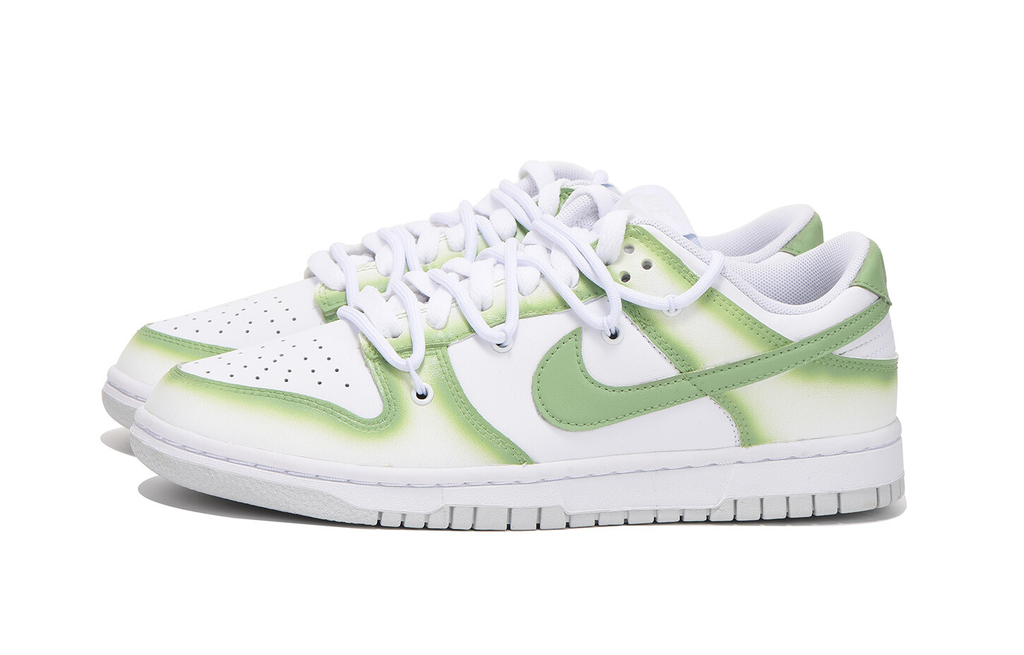 

Кроссовки Nike Dunk Skateboard Shoes Men Low-Top White/Green