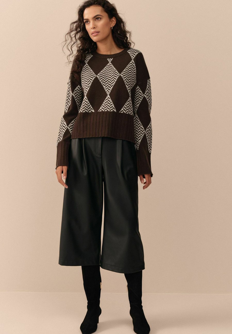 

Джемпер Next TALL FIT CREW NECK , Chocolate Brown Argyle/Brown