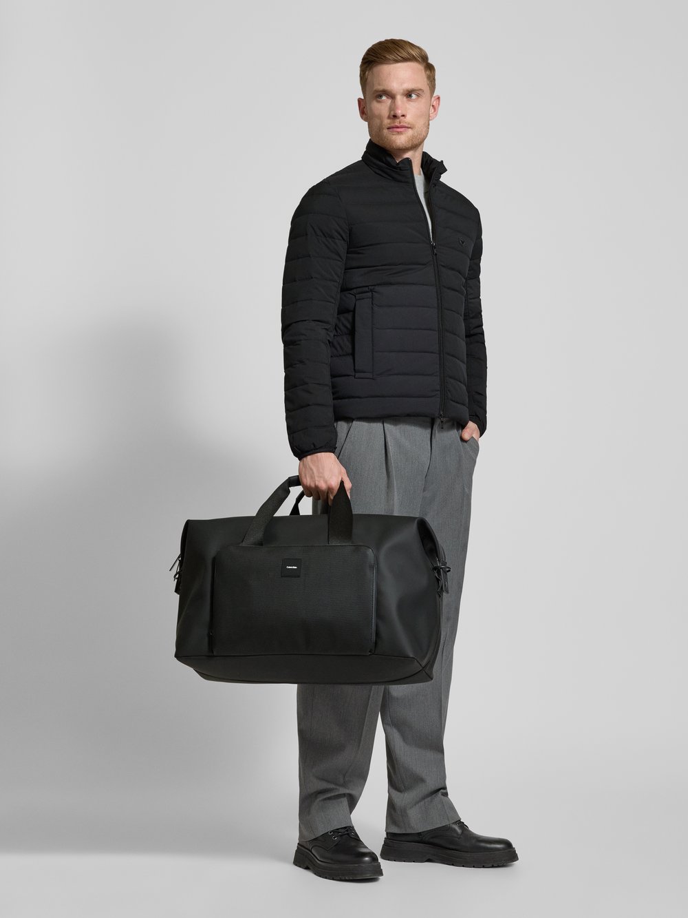 

Сумка Weekender с этикеткой CK Calvin Klein, черный
